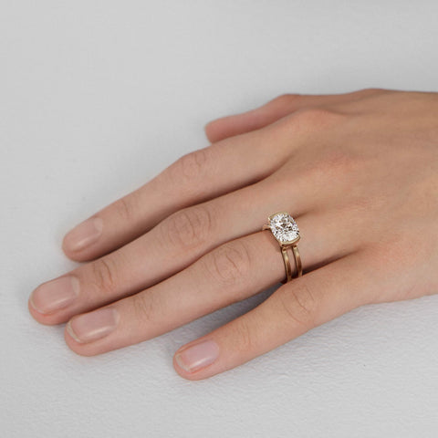 SILA with East West Cushion