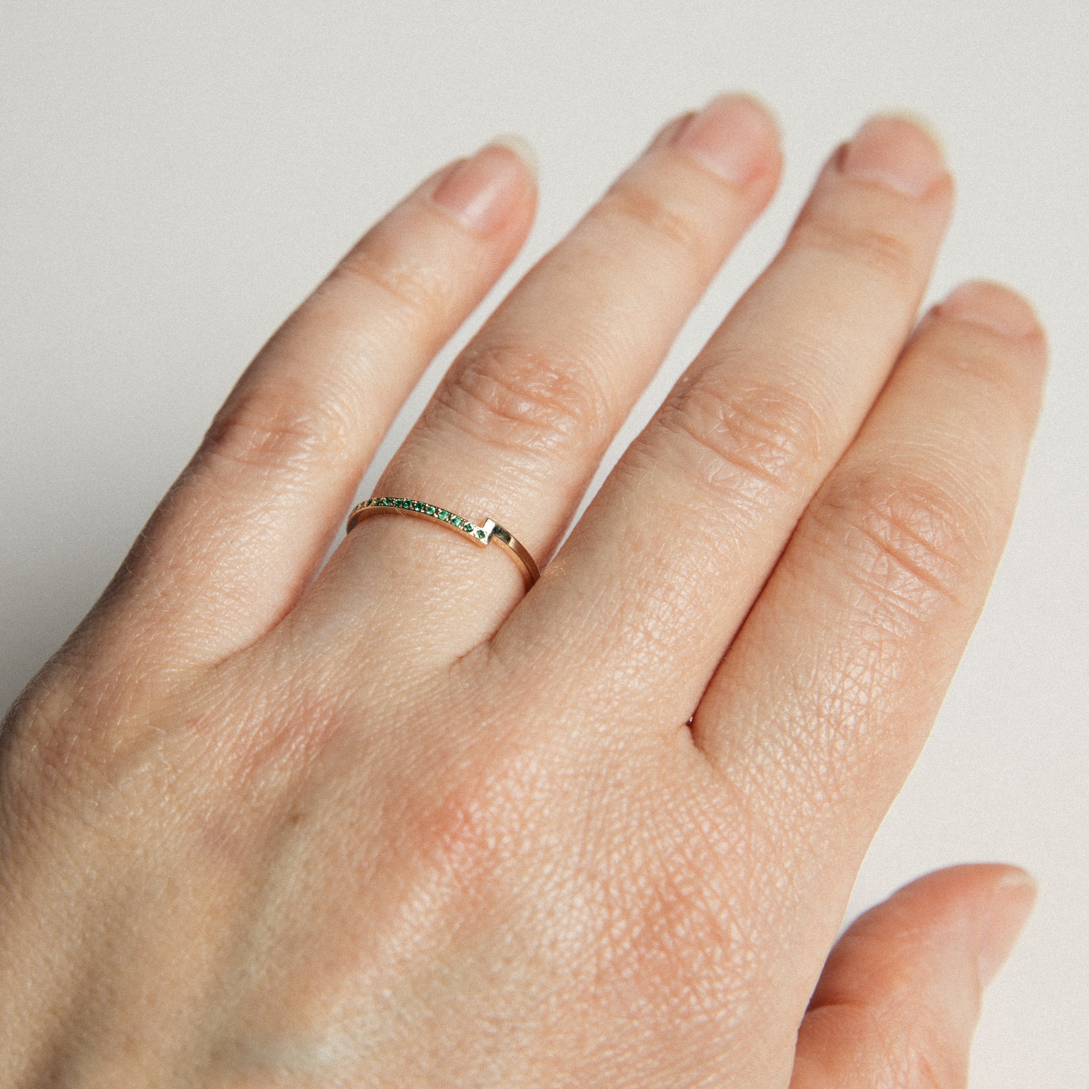 Pera Ring with Rubies