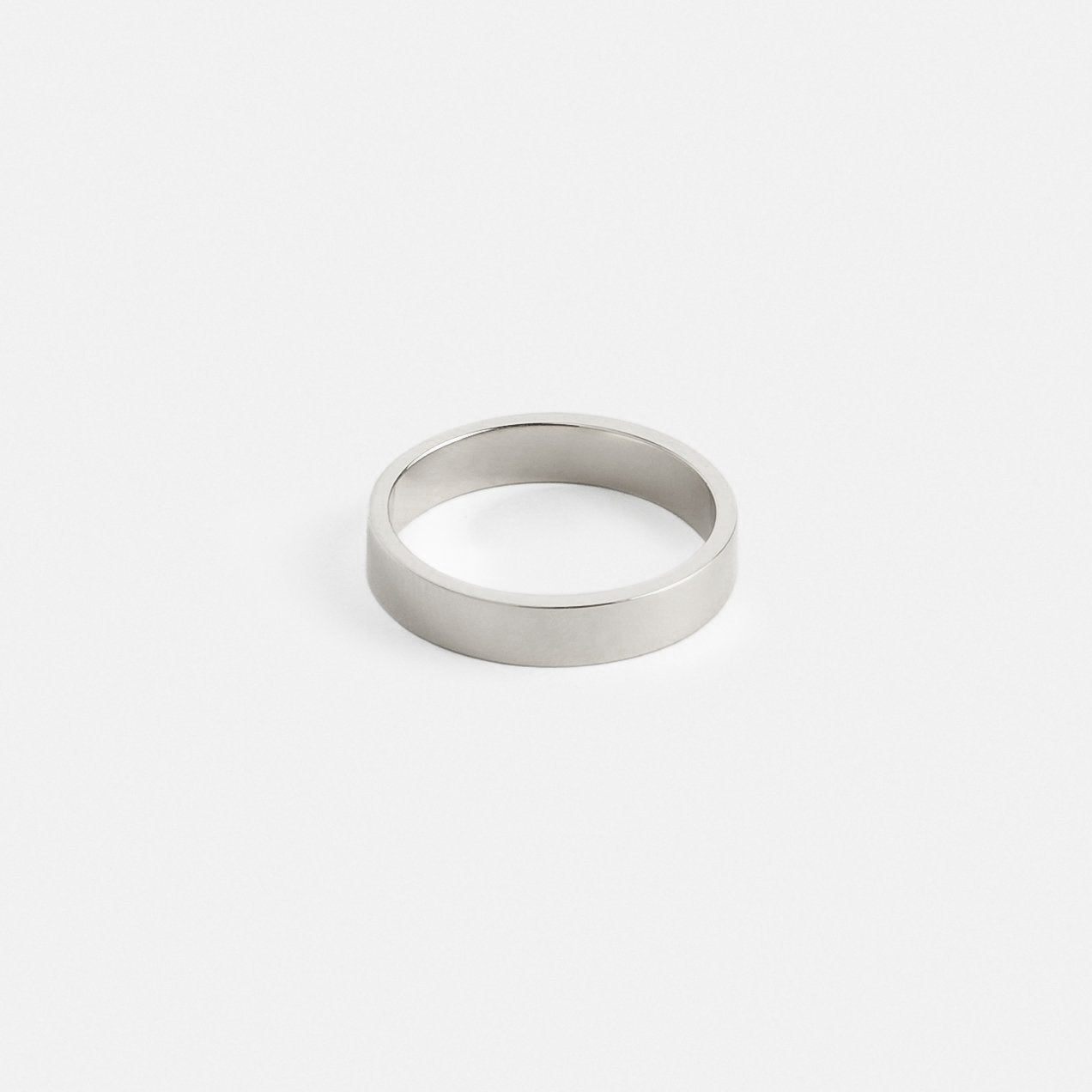 14k white gold 4mm flat wedding band with smooth surface