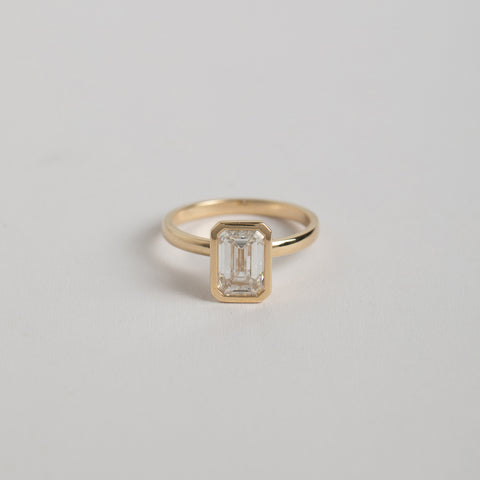 Minimal Aubra Ring in 14 Karat Yellow Gold with F-G Color VVS2-VS2 Clarity Lab-Grown Diamonds made in NYC by SHW fine Jewelry